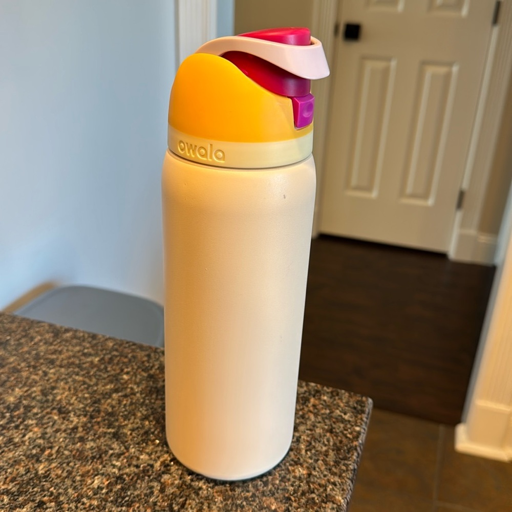 OWALA 32oz GUC! Read description!